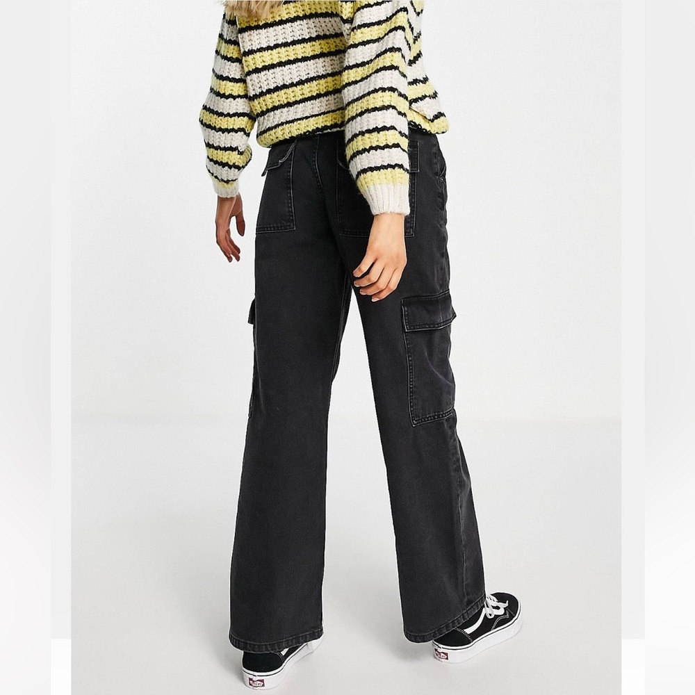 🐦⬛ {LIKE NEW} ASOS DESIGN Cotton Blend Low Rise Cargo Jeans - Picture 3 of 9